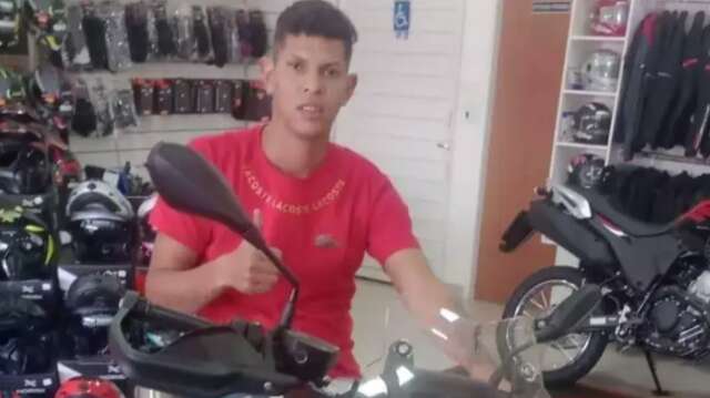 Suspeito de matar rapaz com tr&ecirc;s tiros em frente de conveni&ecirc;ncia &eacute; preso