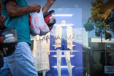Com&eacute;rcio aposta em alta nas vendas do Dia das M&atilde;es ap&oacute;s &ldquo;pagamento no bolso&rdquo;