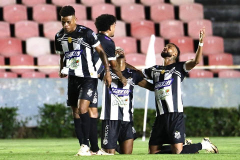 Oper&aacute;rio vence Uberl&acirc;ndia fora de casa e conquista 1&ordf; vit&oacute;ria na S&eacute;rie D