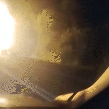 Carreta com carga de eucalipto pega fogo na BR-262