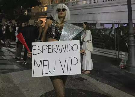 No &uacute;ltimo minuto, cover de Lady Gaga conseguiu VIP para ver cantora 