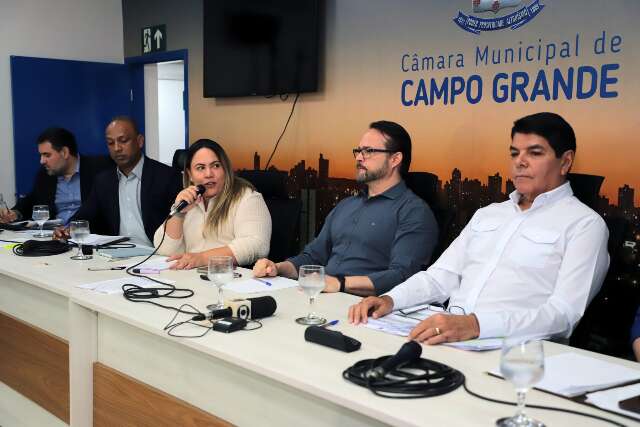 Diretor diz &ldquo;n&atilde;o saber de nada&rdquo; e vereadores pedem apreens&atilde;o de relat&oacute;rio em CPI