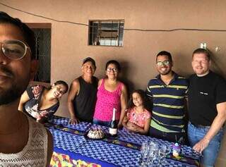 Ele trocou MS pela Europa, mas voltou &agrave; tempo da comida da m&atilde;e 