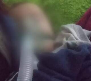  M&atilde;e diz que filho com pneumonia s&oacute; piora em UPA: &ldquo;preciso de transfer&ecirc;ncia&rdquo;
