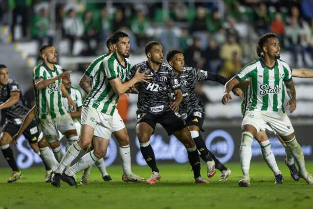 Atl&eacute;tico-MG sobe sete posi&ccedil;&otilde;es no Brasileir&atilde;o ao vencer o Juventude