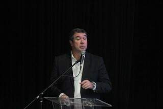 Evento re&uacute;ne 900 servidores e refor&ccedil;a meta de desburocratizar licita&ccedil;&otilde;es
