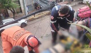 Morador morre ap&oacute;s cair de 4&ordm; andar de apartamento