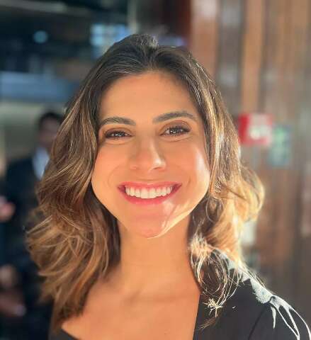 Aos 30, deputada &eacute; diagnosticada com c&acirc;ncer de tireoide e fala sobre tratamento