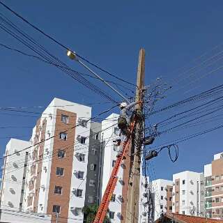 Ap&oacute;s den&uacute;ncia, ilumina&ccedil;&atilde;o p&uacute;blica &eacute; restabelecida no Tiradentes