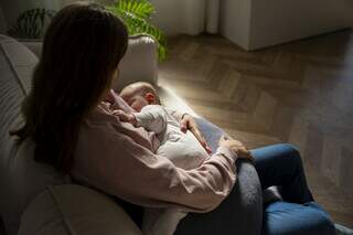 A exaustão invisível: quando a mãe também precisa de cuidado A exaustão invisível: quando a mãe também precisa de cuidado