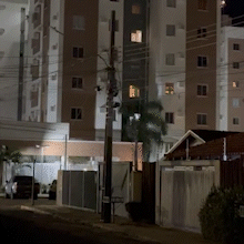Moradores de rua no Tiradentes vivem h&aacute; 4 meses no breu 