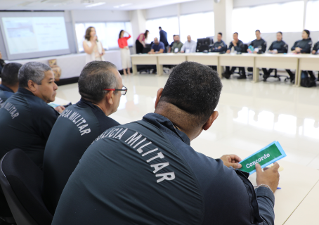 Oficiais de Justi&ccedil;a criticam uso de policiais para cumprir mandados 