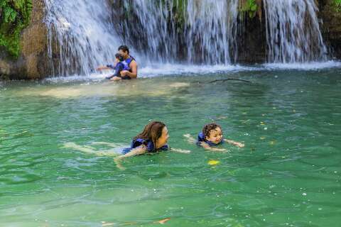 Dia das M&atilde;es com momentos em fam&iacute;lia em meio a natureza