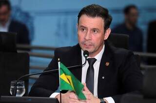 Vereador propõe multa de R$ 30 mil para combater furto de fios em Campo Grande Vereador propõe multa de R$ 30 mil para combater furto de fios em Campo Grande