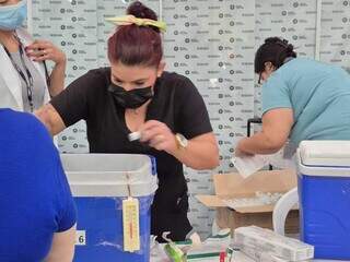 Além de igreja, vacina contra a gripe é oferecida em fundação de emprego Além de igreja, vacina contra a gripe é oferecida em fundação de emprego