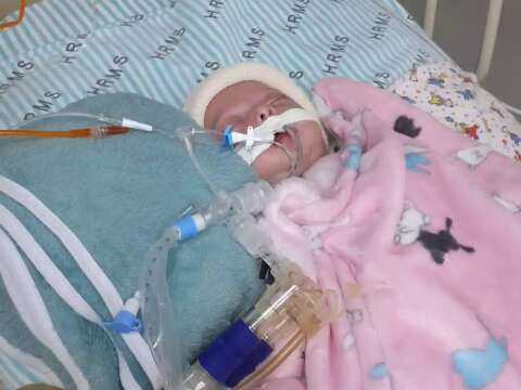 Menina com sequelas de entubação aguarda cirurgia há quase 2 meses 