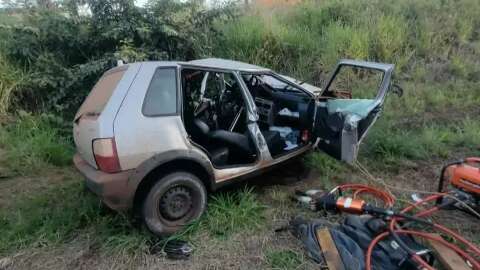 Motorista morre no hospital ap&oacute;s acidente entre carro e bitrem