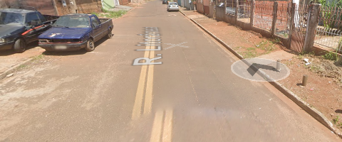 Idosa de 81 anos &eacute; encontrada trancada e sem comida em casa 