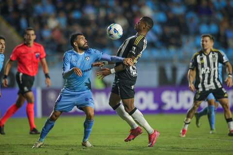 Atl&eacute;tico-MG falha na defesa e perde para o Iquique na Copa Sul-Americana