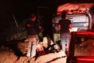 Ranger carregada de maconha &eacute; abandonada &agrave;s margens do Anhandu&iacute;