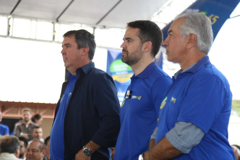 Eduardo Leite deixa PSDB e Riedel vira &uacute;nico governador da sigla