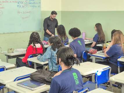 Na rede estadual, aluno cursa Ensino M&eacute;dio profissionalizante e sai com emprego