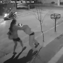 Estudante enfrenta bandidos e escapa de assalto na Vila Albuquerque