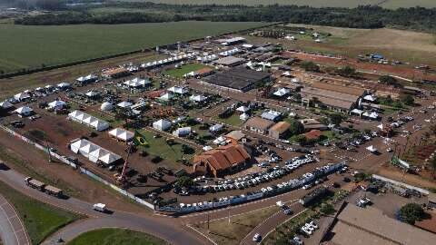 Temporal no interior cancela rodeio que abre programa&ccedil;&atilde;o da Expoagro