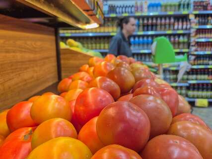 Batata, cebola e tomate disparam e puxam infla&ccedil;&atilde;o na Capital