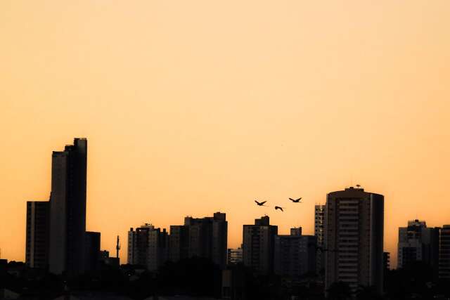 Frente fria avan&ccedil;a sobre MS e muda o tempo a partir desta sexta-feira