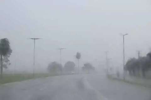 Chuva forte atinge norte de MS e cidade registra quase 60 mm em uma tarde