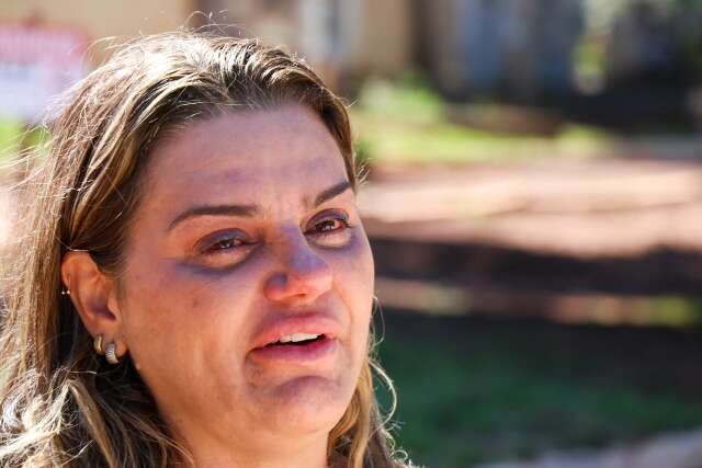 Mem&oacute;ria aquece cora&ccedil;&atilde;o de filhos em visitas a cemit&eacute;rios no Dia das M&atilde;es