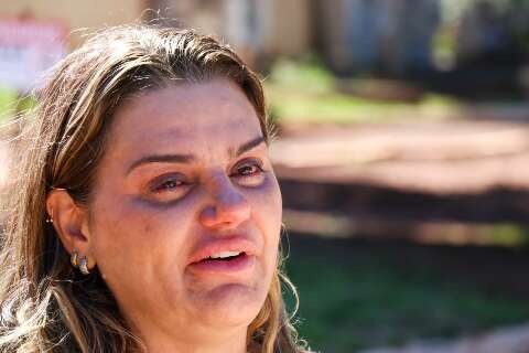 Mem&oacute;ria aquece cora&ccedil;&atilde;o de filhos em visitas a cemit&eacute;rios no Dia das M&atilde;es
