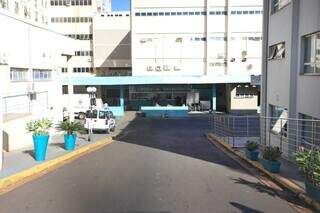 Santa Casa suspende pronto atendimento adulto e infantil por falta de insumos Santa Casa suspende pronto atendimento adulto e infantil por falta de insumos