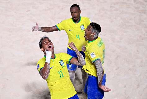 Brasil vence Belarus e conquista a Copa do Mundo de futebol de areia