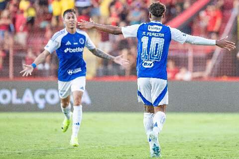 Matheus Pereira brilha e Cruzeiro goleia Sport pelo Brasileir&atilde;o 