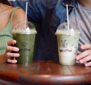 Ame ou odeie, matcha &eacute; o p&oacute; verde que virou febre nos caf&eacute;s da cidade