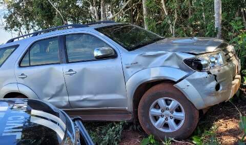 Produtor rural que atropelou e matou desafeto &eacute; levado para penitenci&aacute;ria