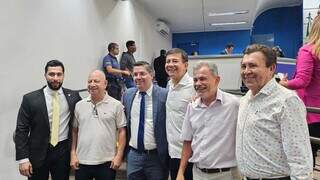 Vencidos voltam &agrave; C&acirc;mara e s&atilde;o tietados por eleitos