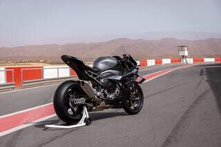 BMW inicia pr&eacute;-venda da S 1000 RR com 210 cv de pot&ecirc;ncia 