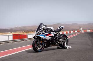 BMW inicia pr&eacute;-venda da S 1000 RR com 210 cv de pot&ecirc;ncia 