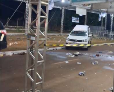 Homem &eacute; assassinado com tiros &agrave; queima-roupa durante show