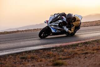 BMW inicia pr&eacute;-venda da S 1000 RR com 210 cv de pot&ecirc;ncia 