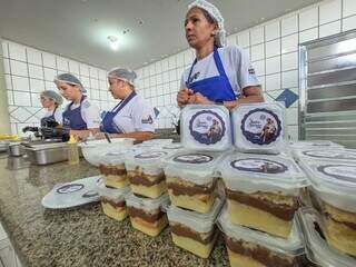 Bolo de Santo Antônio ganha novo formato e vem 50g mais pesado neste ano Bolo de Santo Antônio ganha novo formato e vem 50g mais pesado neste ano