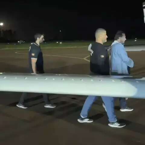Preso por golpes com nomes de mortos &eacute; levado de avi&atilde;o para o RS