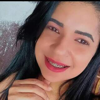 Assassino tirou foto da v&iacute;tima morta e compartilhou em grupos do Whatsapp