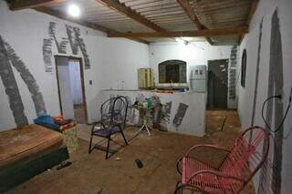 Idosa encontrada nua e caída vivia abandonada após morte do marido Idosa encontrada nua e caída vivia abandonada após morte do marido