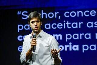Nikolas Ferreira fala sobre fé, política e redes sociais em evento na Capital Nikolas Ferreira fala sobre fé, política e redes sociais em evento na Capital