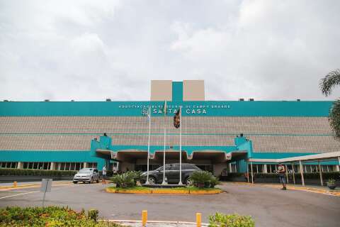Ao defumar embutidos, idoso tem 50% do corpo queimado e morre no hospital