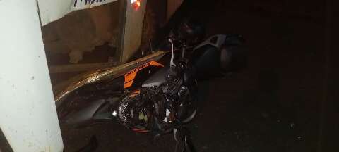 Motociclista morre ap&oacute;s &ocirc;nibus ignorar sinal de pare em cruzamento